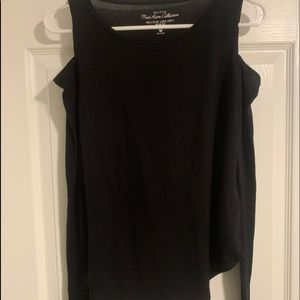 cold shoulder black kong’s sleeve t-shirt